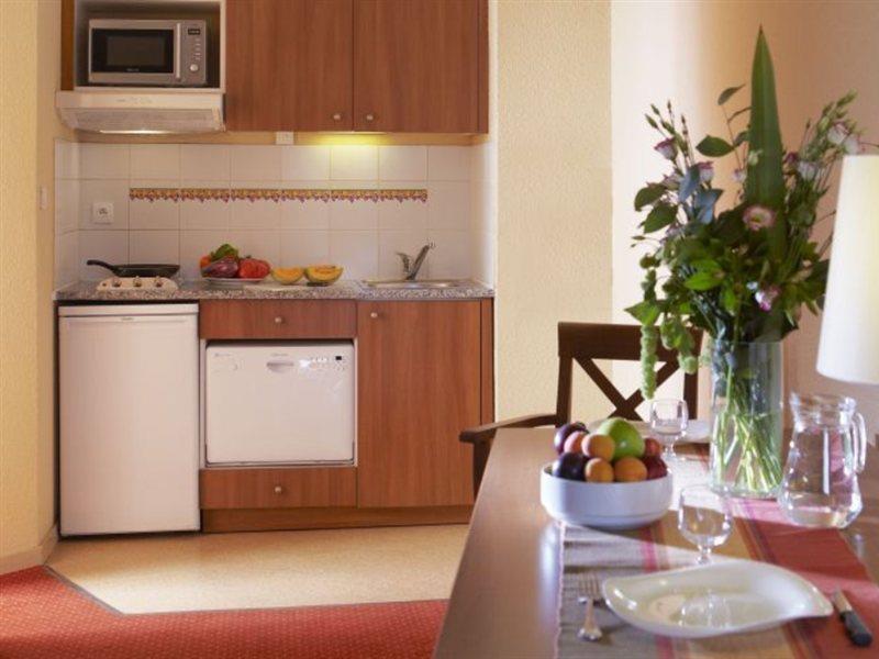 Citadines Centre Meriadeck Бордо Экстерьер фото